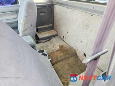 Zdjęcie 10 z 12 samochodu: 2000 NISSAN FRONTIER XE-V6 VIN:1N6ED26Y5YC324944 - miniatura