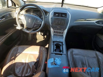 Zdjęcie 8 z 12 samochodu: 2013 LINCOLN MKZ VIN:3LN6L2GK6DR821609 - miniatura