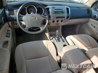 Zdjęcie 8 z 13 samochodu: 2005 TOYOTA TACOMA DOUBLE CAB PRERUNNER LONG BED VIN:5TEKU72N75Z016881 - miniatura
