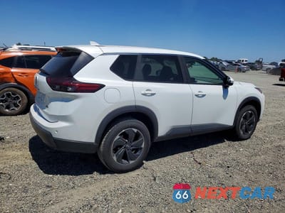 Trzecie zdjęcie samochodu z tyłu: 2025 NISSAN ROGUE SV VIN:5N1BT3BBXSC766704 - miniatura
