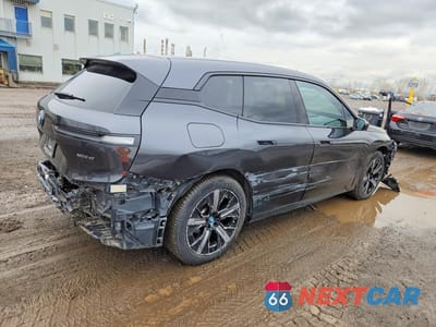 Trzecie zdjęcie samochodu z tyłu: 2023 BMW IX XDRIVE40 VIN:WB513CF06PCL80129 - miniatura