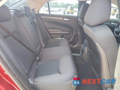 Zdjęcie 10 z 12 samochodu: 2019 CHRYSLER 300 TOURING VIN:2C3CCAAG7KH690600 - miniatura