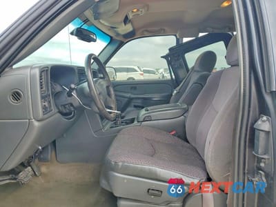 Zdjęcie 7 z 12 samochodu: 2003 GMC NEW SIERRA C1500 VIN:2GTEC19TX31241038 - miniatura