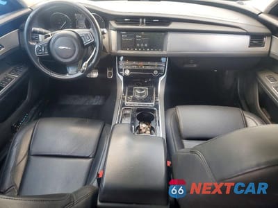 Zdjęcie 8 z 12 samochodu: 2019 JAGUAR XF PREMIUM VIN:SAJBJ4FX9KCY79468 - miniatura