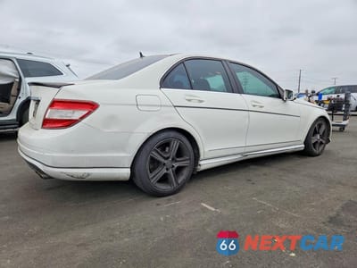 Trzecie zdjęcie samochodu z tyłu: 2010 MERCEDES-BENZ C 300 VIN:WDDGF5EB1AF437417 - miniatura