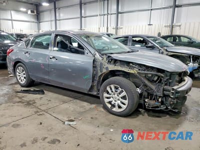 Czwarte zdjęcie samochodu z boku: 2018 NISSAN ALTIMA 2.5 S VIN:1N4AL3AP0JC171619 - miniatura