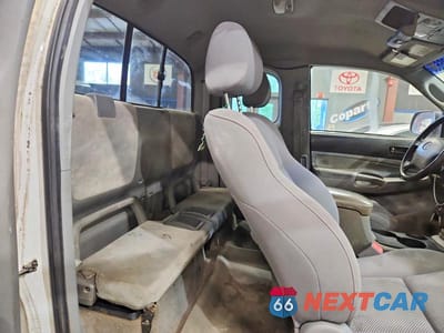 Zdjęcie 10 z 12 samochodu: 2006 TOYOTA TACOMA ACCESS CAB VIN:5TEUX42N46Z207724 - miniatura
