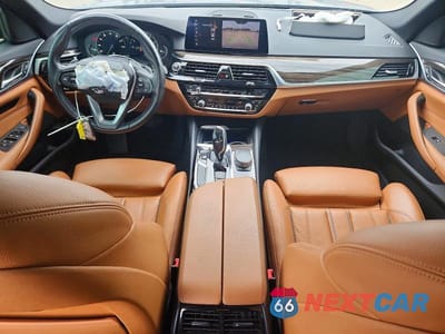 Zdjęcie 8 z 12 samochodu: 2019 BMW 530 I VIN:WBAJA5C54KWW04315 - miniatura