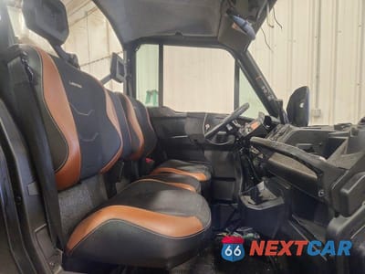 Piąte zdjęcie samochodu w środku: 2023 CAN-AM DEFENDER UTILITY VEHICLE VIN:3JBUVAX49PK004829 - miniatura