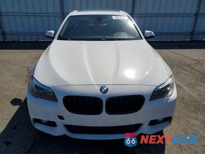 Piąte zdjęcie samochodu w środku: 2014 BMW 535 D VIN:WBAXA5C50ED689079 - miniatura