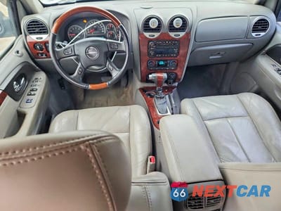 Zdjęcie 8 z 13 samochodu: 2006 GMC ENVOY DENALI VIN:1GKES63M562238722 - miniatura