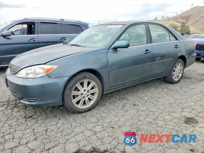 2002 TOYOTA CAMRY LE JTDBE32K420117173 - główne zdjęcie licytacji z USA - miniatura