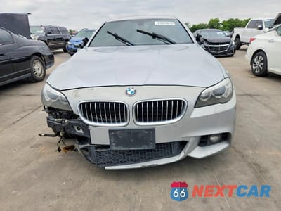Piąte zdjęcie samochodu w środku: 2014 BMW 535 I VIN:WBA5B1C50ED475755 - miniatura
