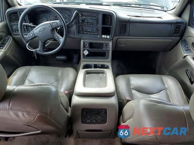 Zdjęcie 8 z 13 samochodu: 2004 CHEVROLET TAHOE K1500 VIN:1GNEK13ZX4J233889 - miniatura