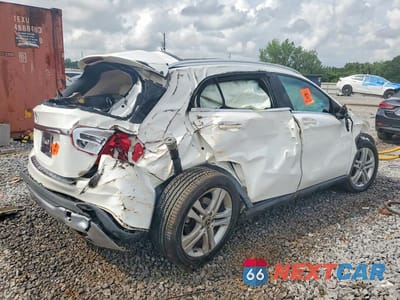 Trzecie zdjęcie samochodu z tyłu: 2019 MERCEDES-BENZ GLA 250 VIN:WDCTG4EB5KU007946 - miniatura