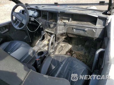 Piąte zdjęcie samochodu w środku: 2024 POLARIS GENERAL XP UTILITY VEHICLE VIN:3NSGXE997RH088040 - miniatura