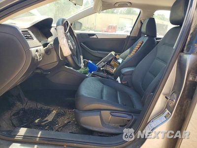 Zdjęcie 7 z 12 samochodu: 2012 VOLKSWAGEN JETTA TDI VIN:3VWLL7AJ4CM060740 - miniatura