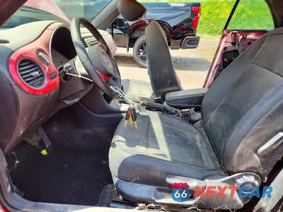 Zdjęcie 7 z 13 samochodu: 2015 VOLKSWAGEN BEETLE 1.8T VIN:3VW517AT2FM801150 - miniatura