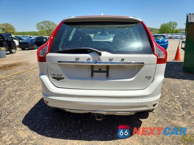 Zdjęcie 6 z 13 samochodu: 2016 VOLVO XC60 T5 VIN:YV440MDJXG2814924 - miniatura