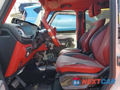 Zdjęcie 7 z 13 samochodu: 2019 MERCEDES-BENZ G 63 AMG VIN:WDCYC7HJ5KX315218 - miniatura