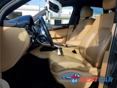 Zdjęcie 7 z 12 samochodu: 2018 PORSCHE MACAN VIN:WP1AA2A53JLB21806 - miniatura