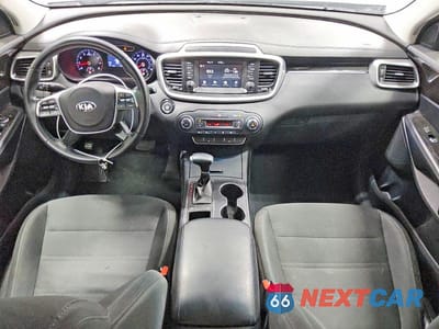 Zdjęcie 8 z 13 samochodu: 2020 KIA SORENTO S VIN:5XYPG4A58LG695600 - miniatura