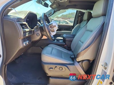 Zdjęcie 7 z 14 samochodu: 2021 GMC YUKON SLT VIN:1GKS2BKD3MR363509 - miniatura