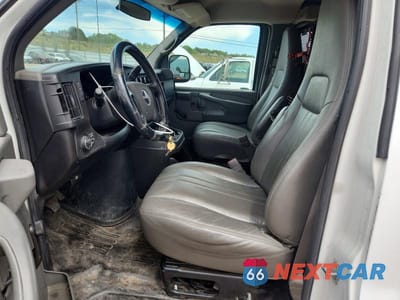 Zdjęcie 7 z 12 samochodu: 2011 GMC SAVANA G2500 VIN:1GTW7FCG6B1100375 - miniatura