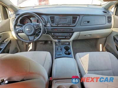 Zdjęcie 8 z 13 samochodu: 2017 KIA SEDONA LX VIN:KNDMB5C12H6227342 - miniatura