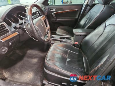 Zdjęcie 7 z 12 samochodu: 2012 LINCOLN MKZ VIN:3LNHL2JC5CR824722 - miniatura