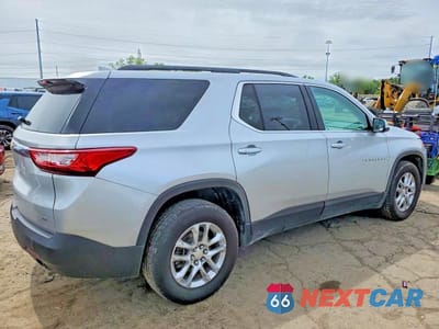 Trzecie zdjęcie samochodu z tyłu: 2021 CHEVROLET TRAVERSE LT VIN:1GNERGKW1MJ157436 - miniatura