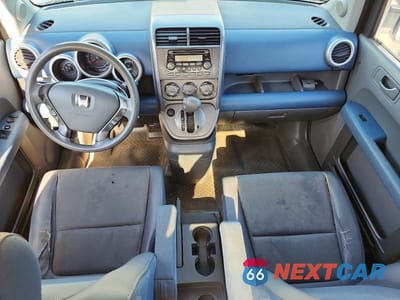 Zdjęcie 8 z 13 samochodu: 2006 HONDA ELEMENT EX VIN:5J6YH28726L003833 - miniatura