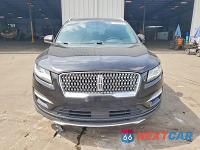 Piąte zdjęcie samochodu w środku: 2019 LINCOLN MKC VIN:5LMCJ1C99KUL46966 - miniatura