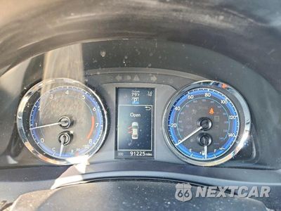 Zdjęcie 9 z 12 samochodu: 2019 TOYOTA COROLLA SE VIN:5YFBURHE1KP920505 - miniatura