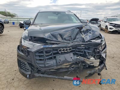 Piąte zdjęcie samochodu w środku: 2021 AUDI Q8 PREMIUM PLUS VIN:WA1BVAF11MD037213 - miniatura