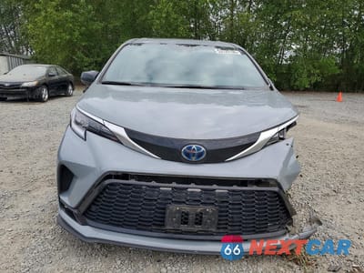 Piąte zdjęcie samochodu w środku: 2023 TOYOTA SIENNA XSE 7-PASSENGER VIN:5TDDSKFCXPS091004 - miniatura