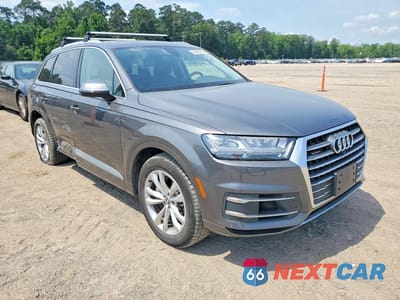 Czwarte zdjęcie samochodu z boku: 2019 AUDI Q7 PREMIUM PLUS VIN:WA1LAAF75KD003602 - miniatura