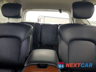 Zdjęcie 10 z 13 samochodu: 2019 INFINITI QX80 LUXE VIN:JN8AZ2NF7K9687094 - miniatura