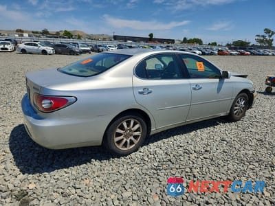 Trzecie zdjęcie samochodu z tyłu: 2003 LEXUS ES 300 VIN:JTHBF30G836000303 - miniatura