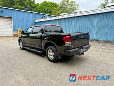 Trzecie zdjęcie samochodu z tyłu: 2007 TOYOTA TUNDRA CREWMAX SR5 VIN:5TBDV54137S459168 - miniatura