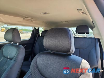 Zdjęcie 10 z 13 samochodu: 2023 HYUNDAI SANTA FE SEL VIN:5NMS24AJ3PH617615 - miniatura
