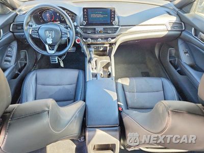 Zdjęcie 8 z 12 samochodu: 2018 HONDA ACCORD SPORT VIN:1HGCV1F32JA134401 - miniatura