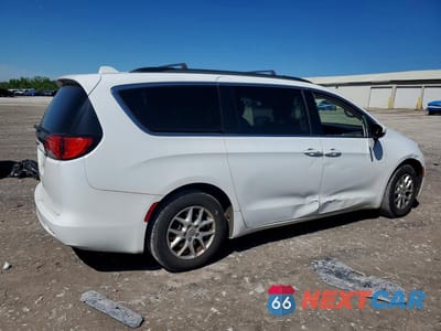 Trzecie zdjęcie samochodu z tyłu: 2020 CHRYSLER VOYAGER LXI VIN:2C4RC1DG2LR156823 - miniatura