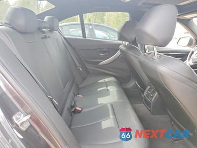Zdjęcie 10 z 12 samochodu: 2018 BMW 330 XI VIN:WBA8D9C58JEM31819 - miniatura