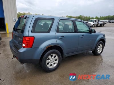 Trzecie zdjęcie samochodu z tyłu: 2011 MAZDA TRIBUTE I VIN:4F2CY9C73BKM00743 - miniatura
