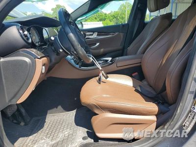 Zdjęcie 7 z 12 samochodu: 2017 MERCEDES-BENZ E 300 4MATIC VIN:WDDZF4KBXHA064330 - miniatura