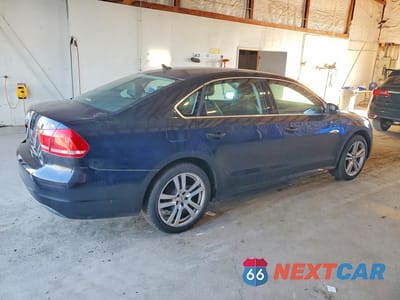 Trzecie zdjęcie samochodu z tyłu: 2014 VOLKSWAGEN PASSAT SE VIN:1VWBN7A39EC044528 - miniatura