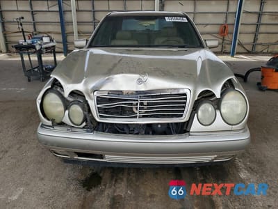 Piąte zdjęcie samochodu w środku: 1996 MERCEDES-BENZ E 320 VIN:WDBJF55F4TJ005101 - miniatura