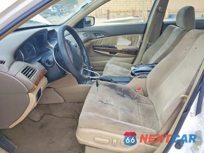 Zdjęcie 7 z 12 samochodu: 2008 HONDA ACCORD EX VIN:1HGCP267X8A108996 - miniatura