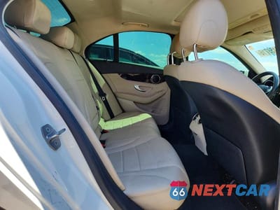 Zdjęcie 10 z 12 samochodu: 2019 MERCEDES-BENZ C 300 VIN:WDDWF8DB3KR516571 - miniatura